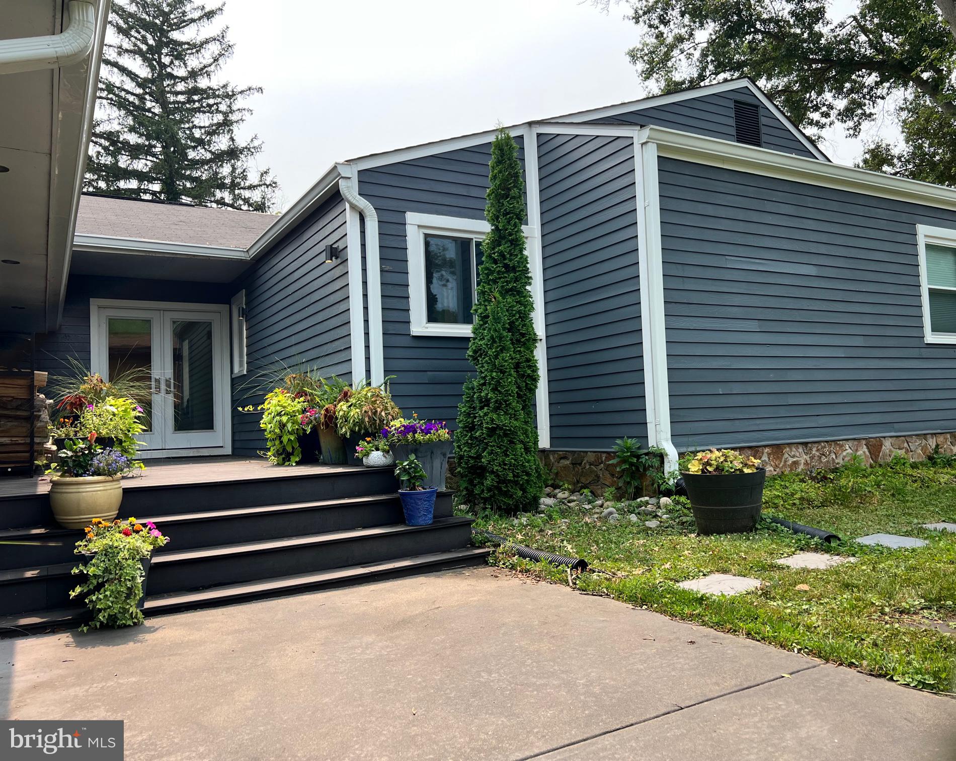 BROAD RUN FARMS - Residential Lease