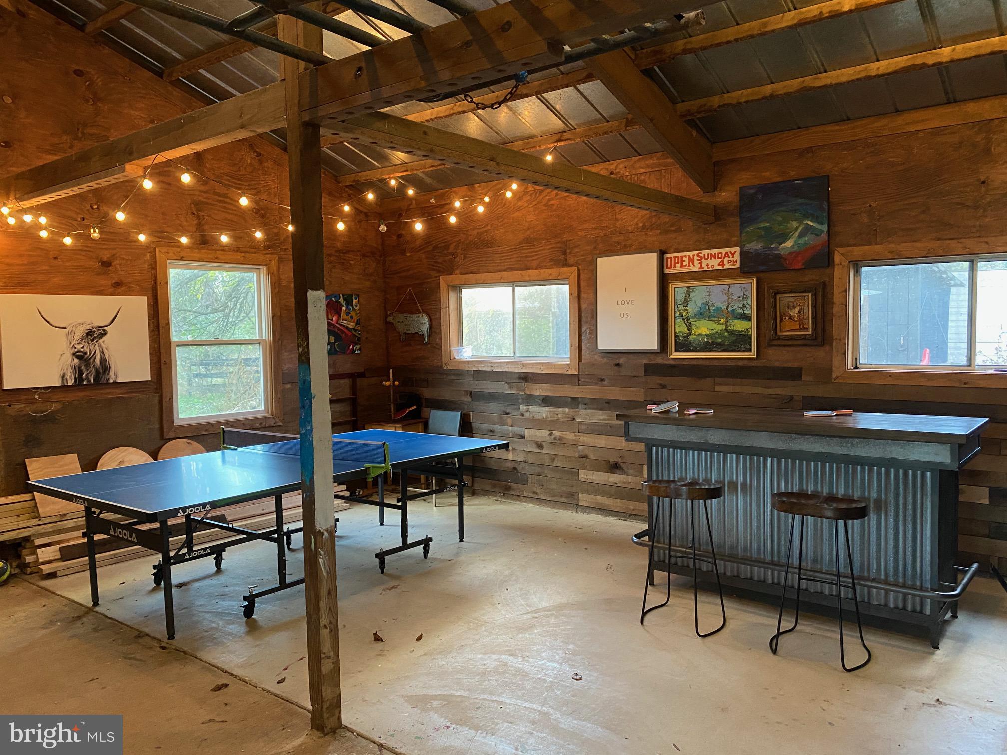 BROAD RUN FARMS - Residential Lease