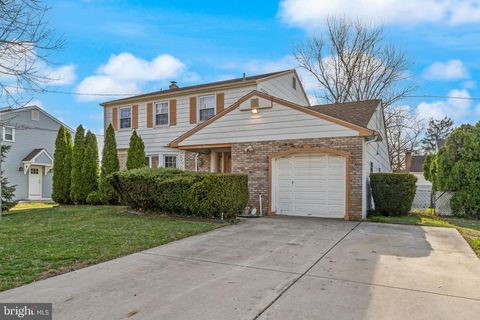 Homes For Sale - 313 Royal Oak Avenue<br/> CHERRY HILL, NJ 08002