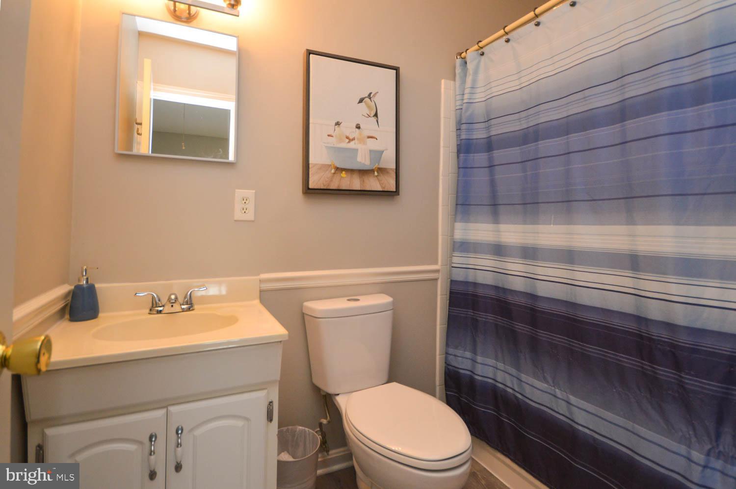 ARBORY CONDOS - Residential