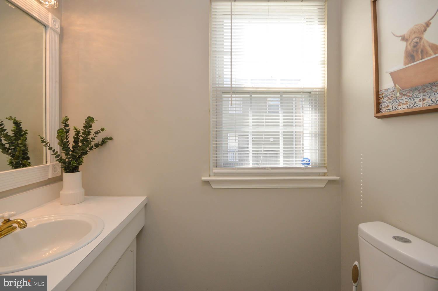 ARBORY CONDOS - Residential