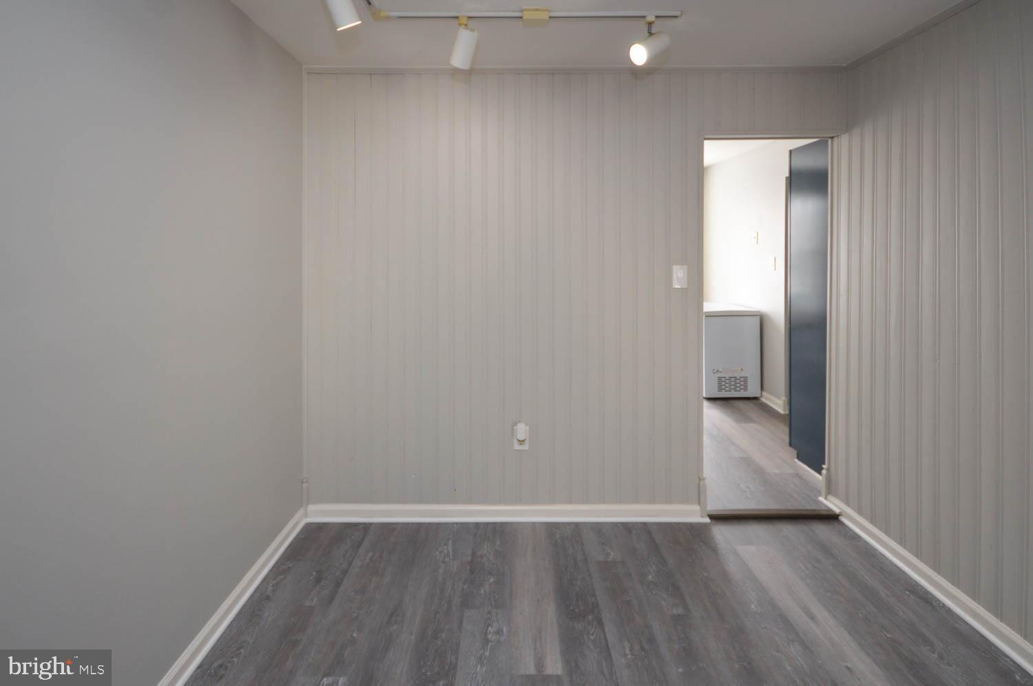 ARBORY CONDOS - Residential