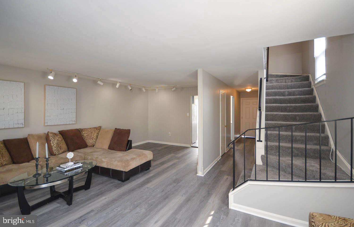 ARBORY CONDOS - Residential