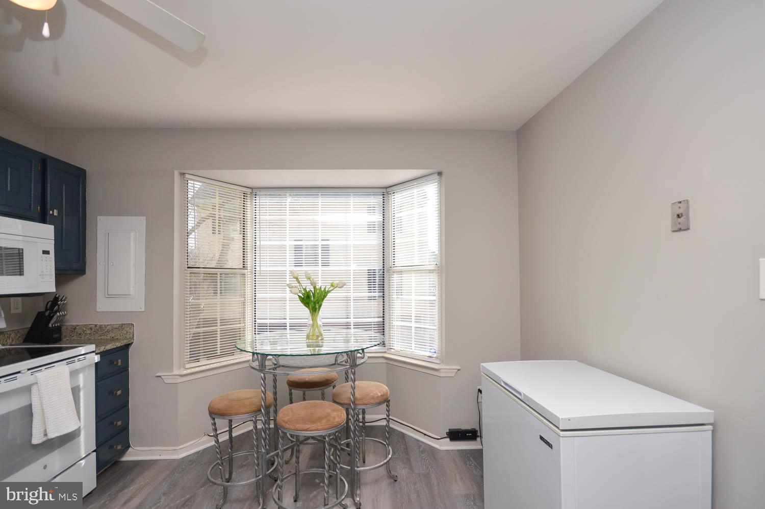 ARBORY CONDOS - Residential