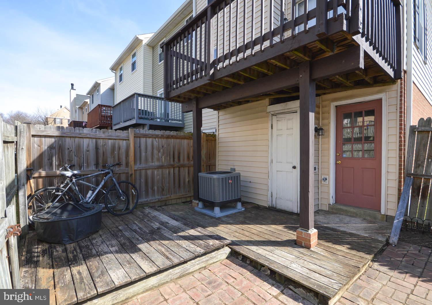 ARBORY CONDOS - Residential