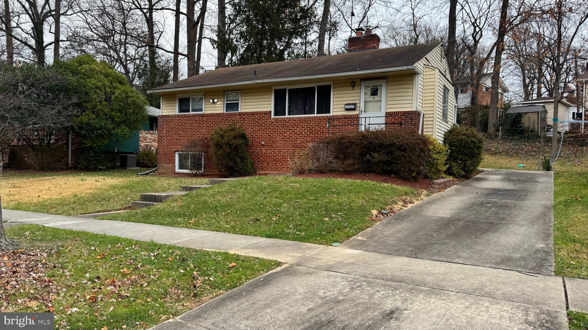 10705 LOCKRIDGE DRIVE