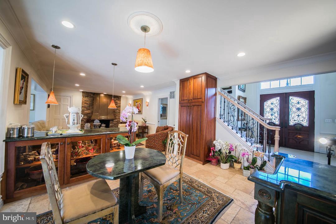 POTOMAC VILLAGE - Residential Lease