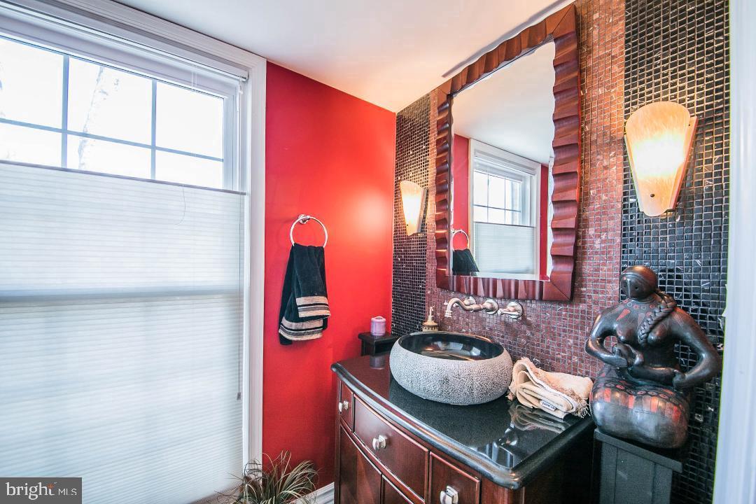 POTOMAC VILLAGE - Residential Lease