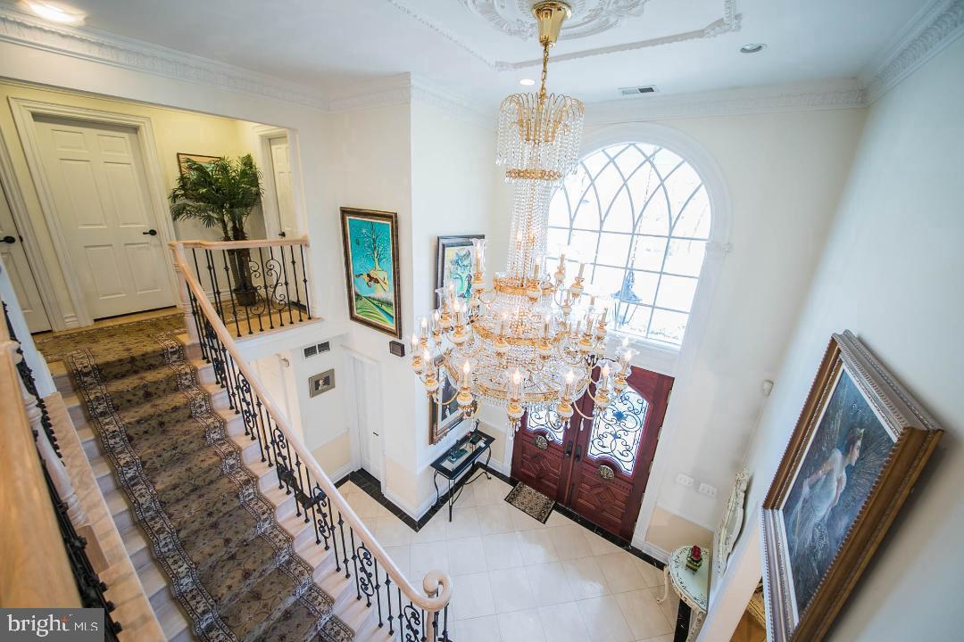 POTOMAC VILLAGE - Residential Lease