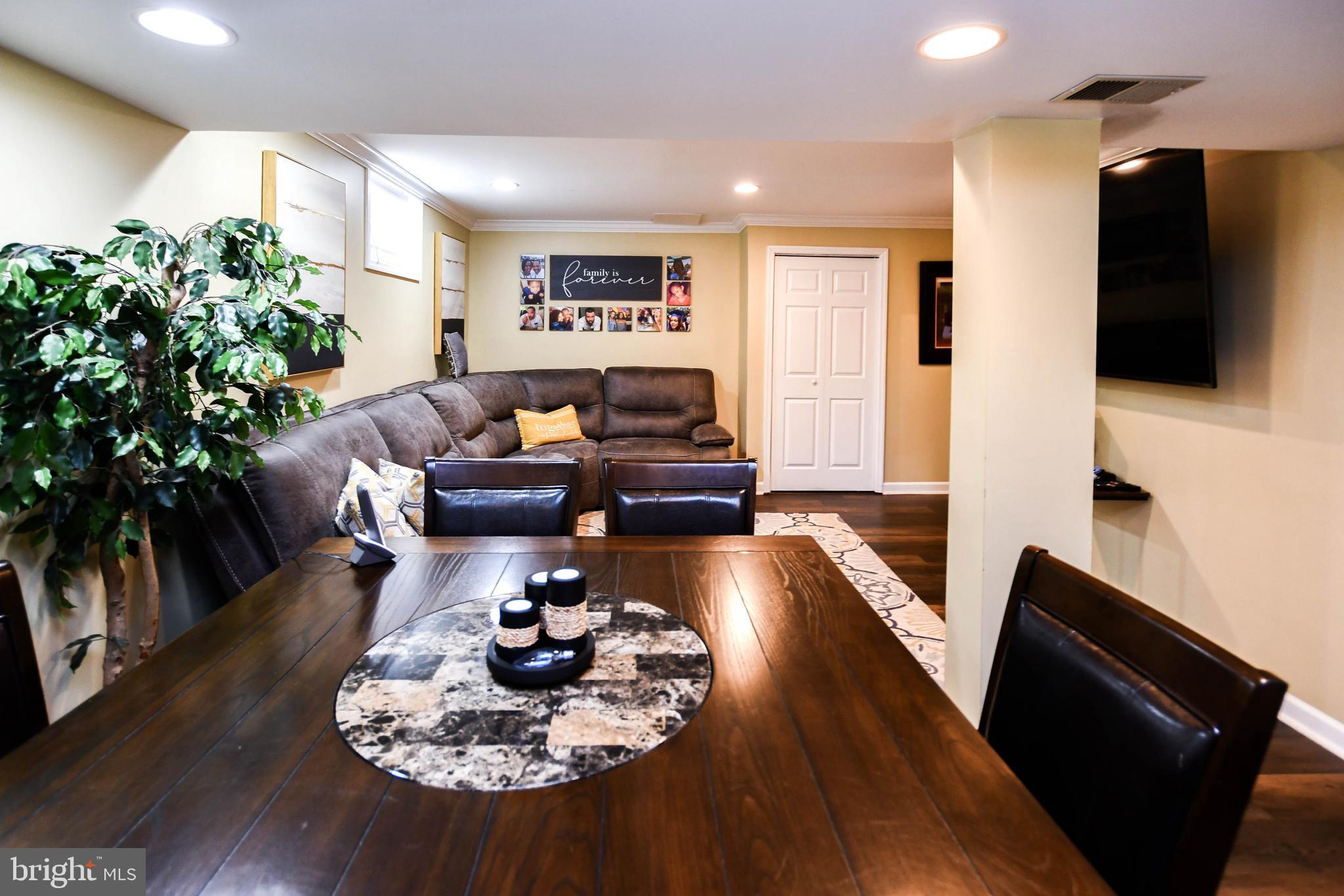 VISTA ESTATES EAST - Residential