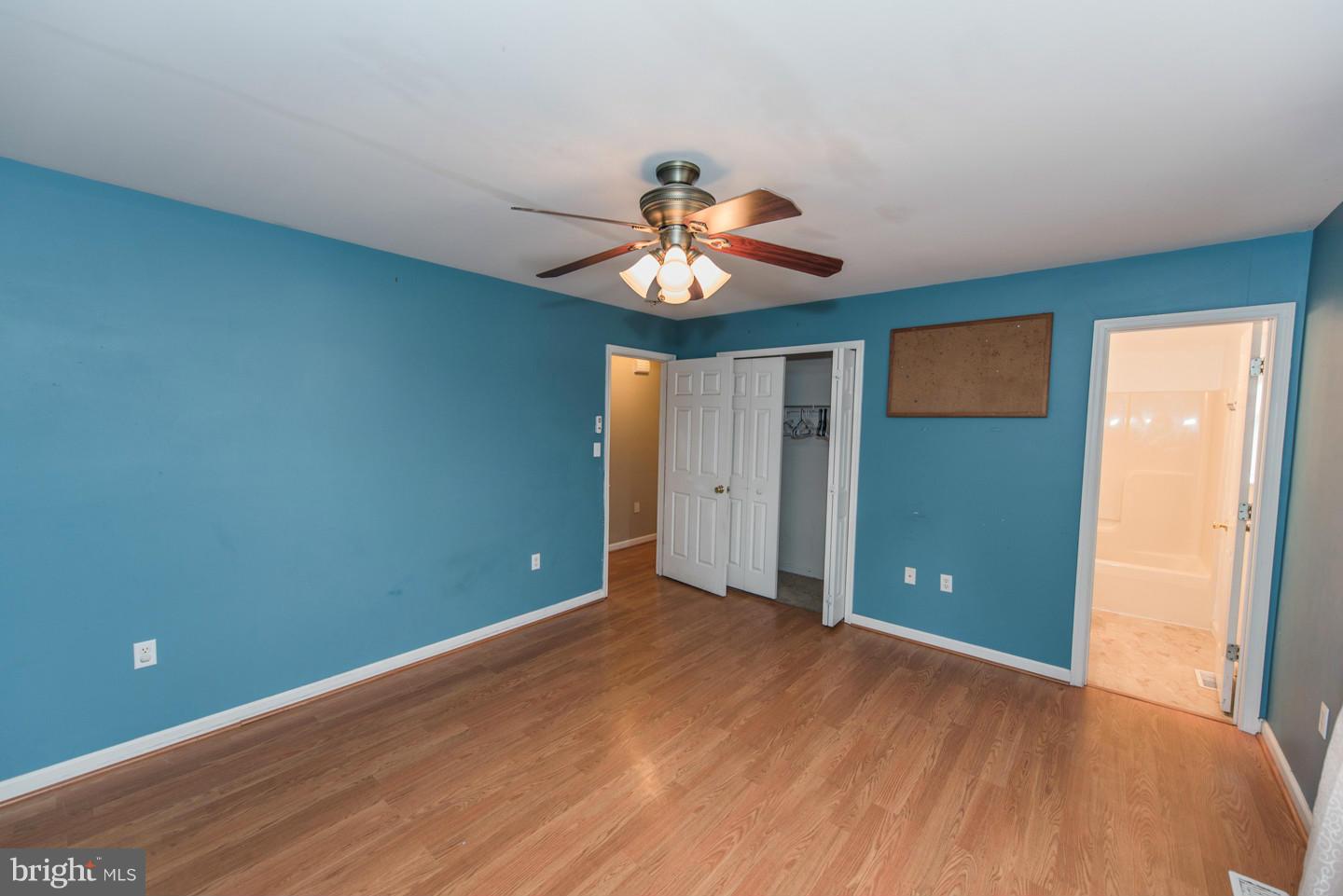 CLUBHOUSE MANOR - Residential