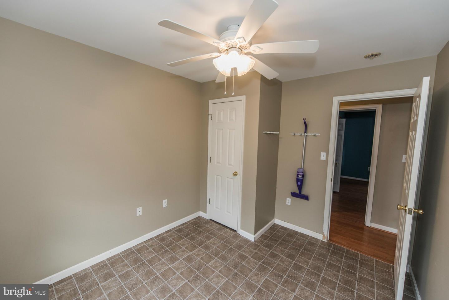 CLUBHOUSE MANOR - Residential