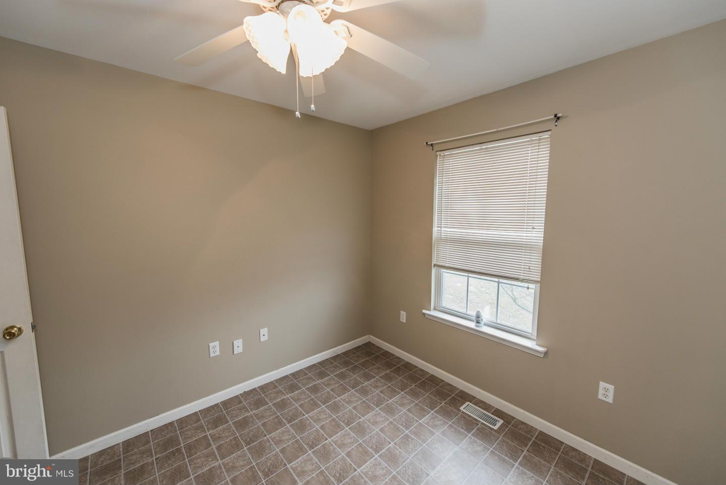 CLUBHOUSE MANOR - Residential