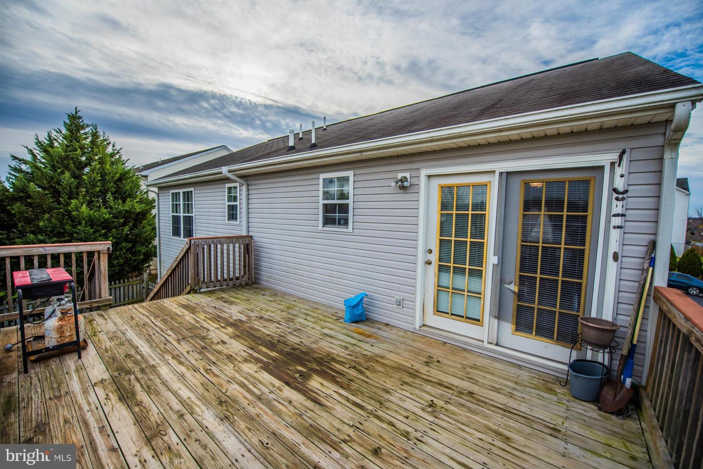 CLUBHOUSE MANOR - Residential