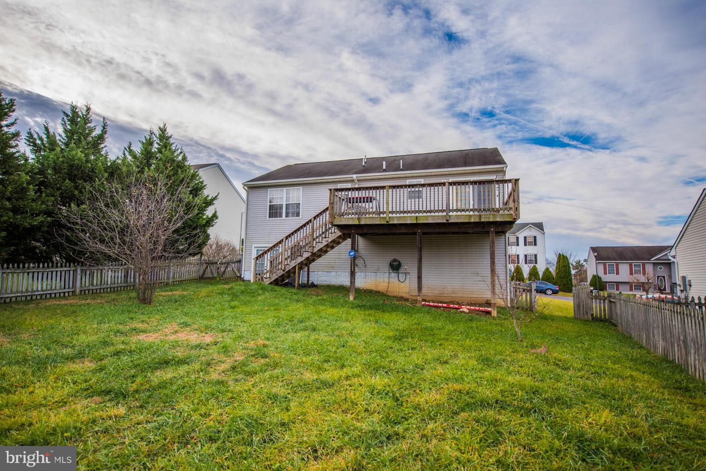 CLUBHOUSE MANOR - Residential