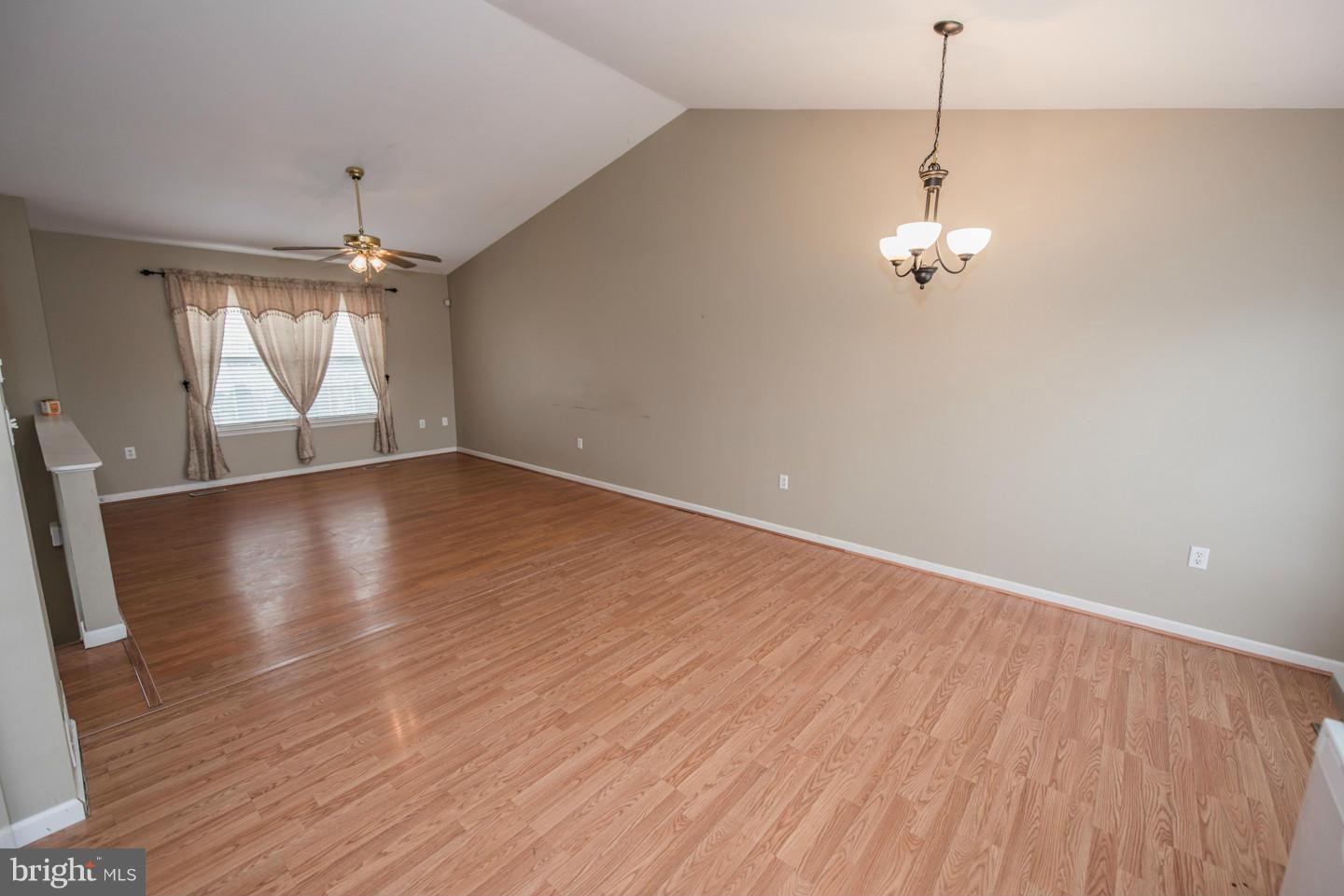 CLUBHOUSE MANOR - Residential