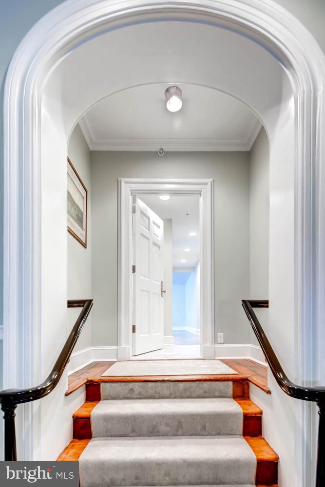 MOUNT VERNON PLACE HISTORIC DISTRICT - Residential Lease