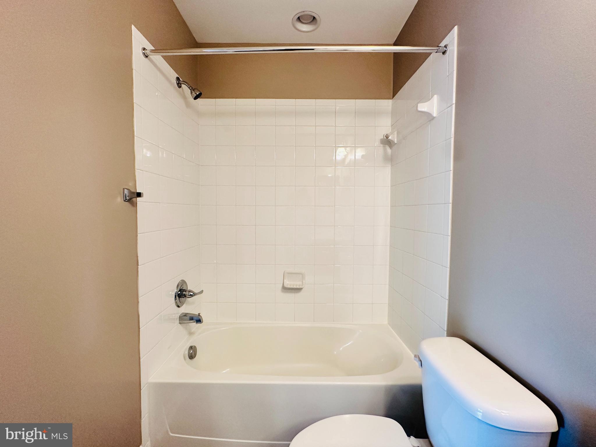 SNOWDEN BRIDGE - Residential Lease