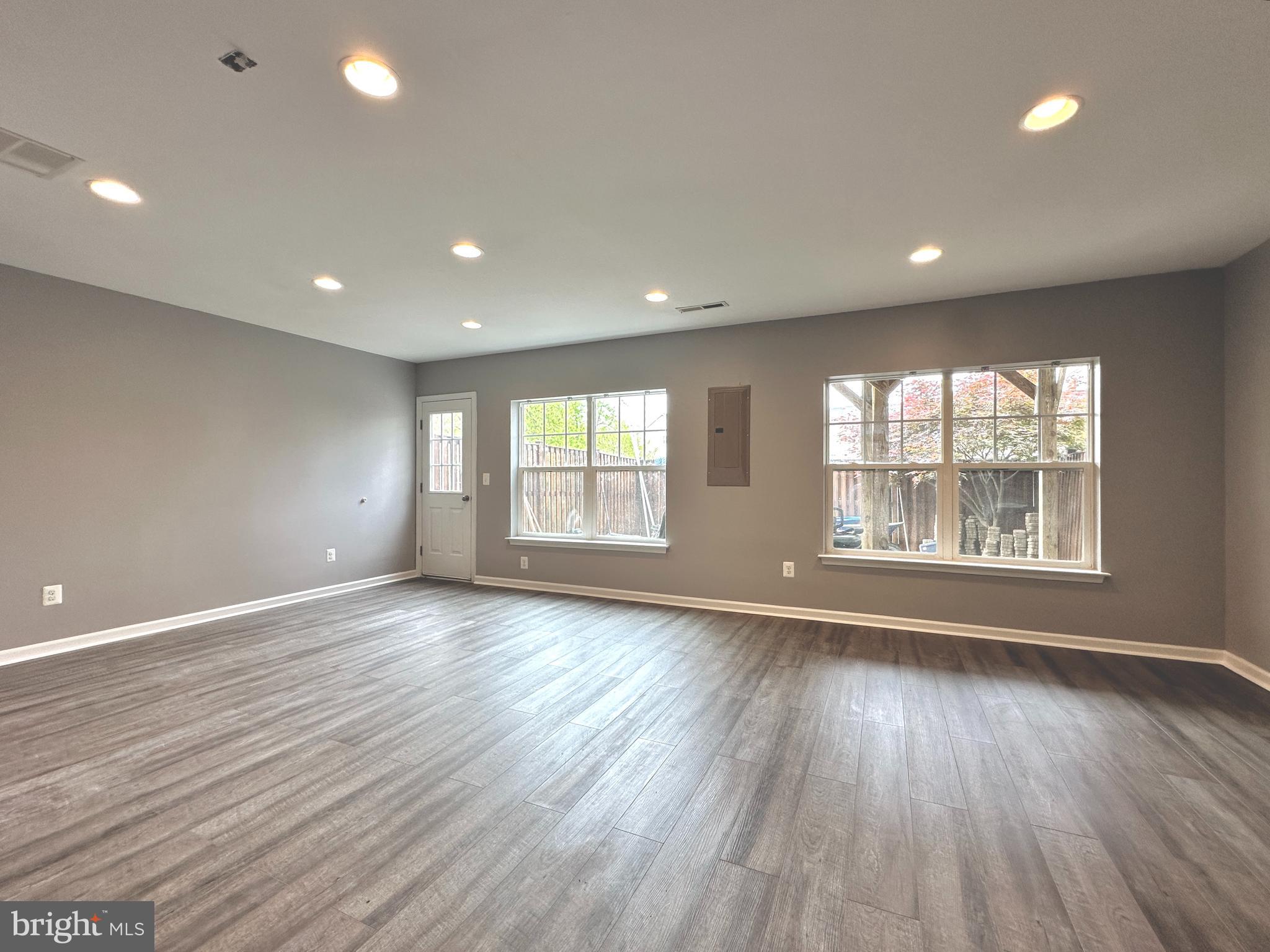 SNOWDEN BRIDGE - Residential Lease