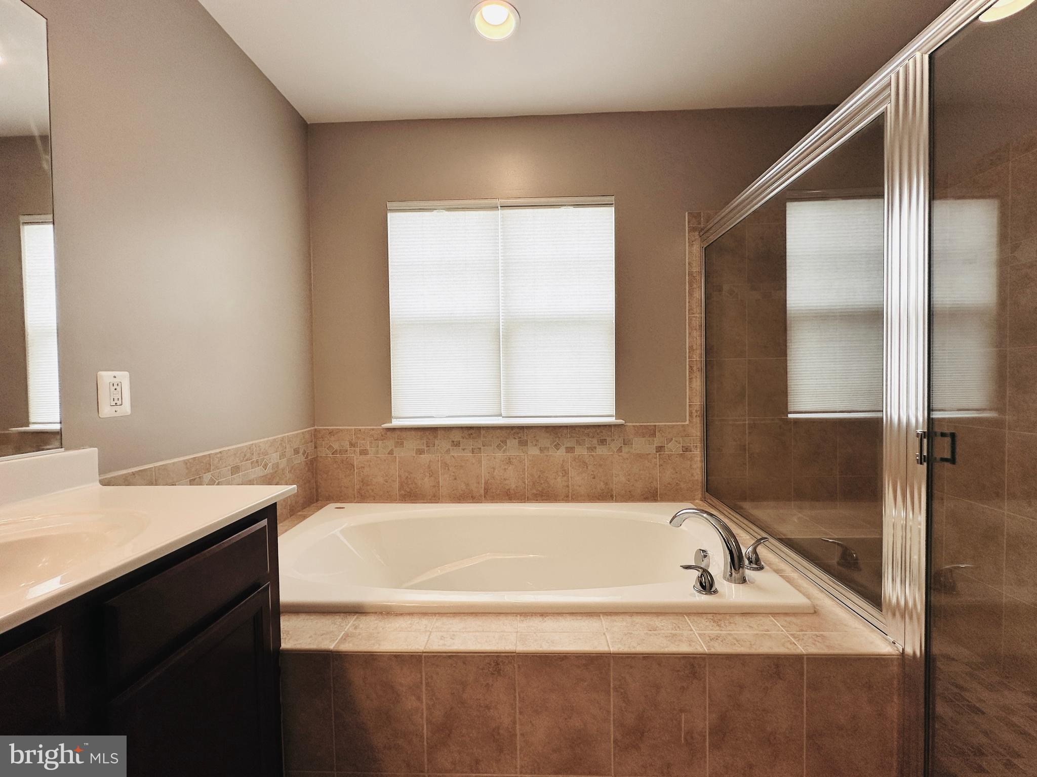 SNOWDEN BRIDGE - Residential Lease