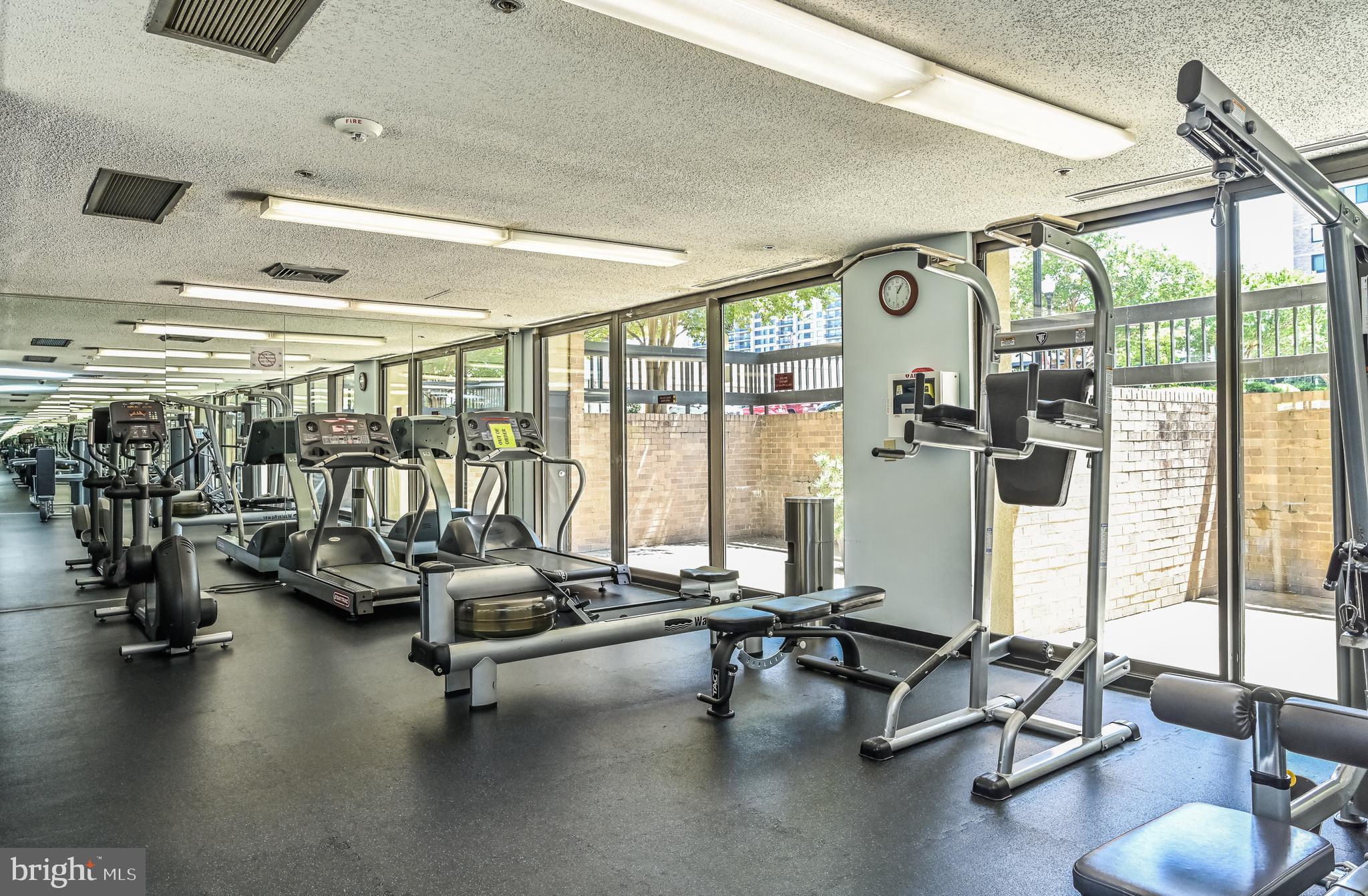 SKYLINE SQUARE CONDO - Residential