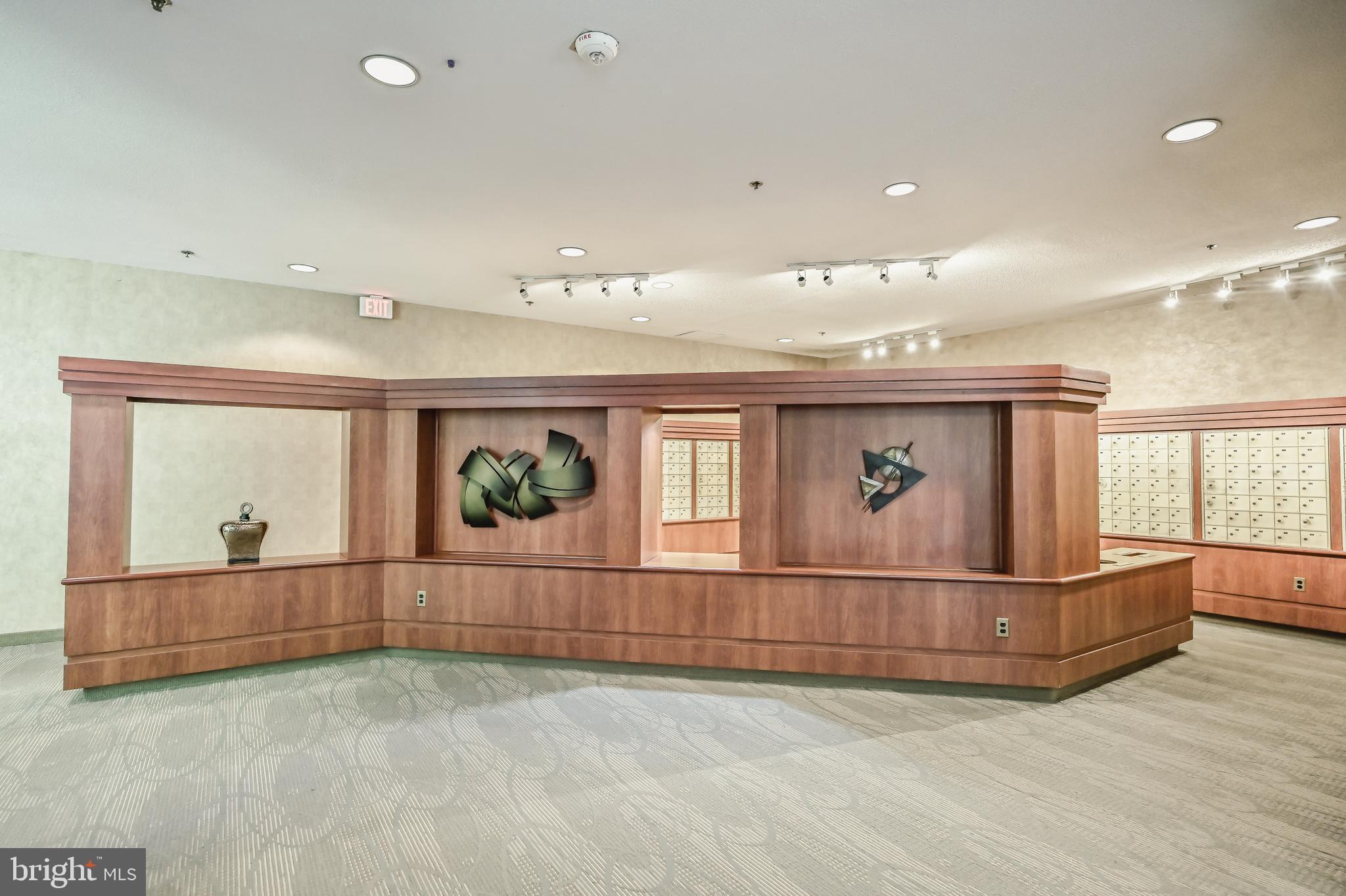 SKYLINE SQUARE CONDO - Residential