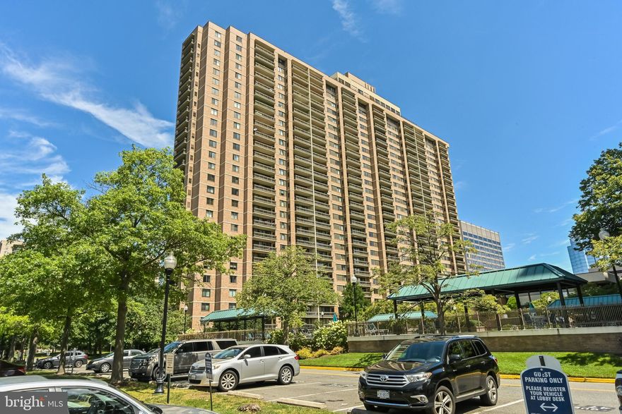 Beautiful & Spacious 1BR 1BA condo in sought after Skyline Square. Bright kitchen features stainless steel appliances, maple wood cabinets , granite countertops . New built-in microwave to be installed. New carpet in the room. Ceramic tiles in the foyer & kitchen, Hardwood  flooring in the living room with floor-to-ceiling windows for natural light,  stackable washer/dryer in the unit, private balcony, and 1 assigned garage parking space . HVAC 2018 ,Great soundproofing ,quite inside the unit. Professional and friendly concierge. Low condo fee include water and sewerage. Enjoy the included amenities of the condominium (outdoor pool, gym, billiard room, library) and 24-hour front desk service. Great location with easy access to public transportation and major interstates and highway, shops and restaurants . Minutes to DC. the Pentagon, Old Town Alexandria, Crystal City (National Landing--Amazon headquarters) and Reagan National Airport.