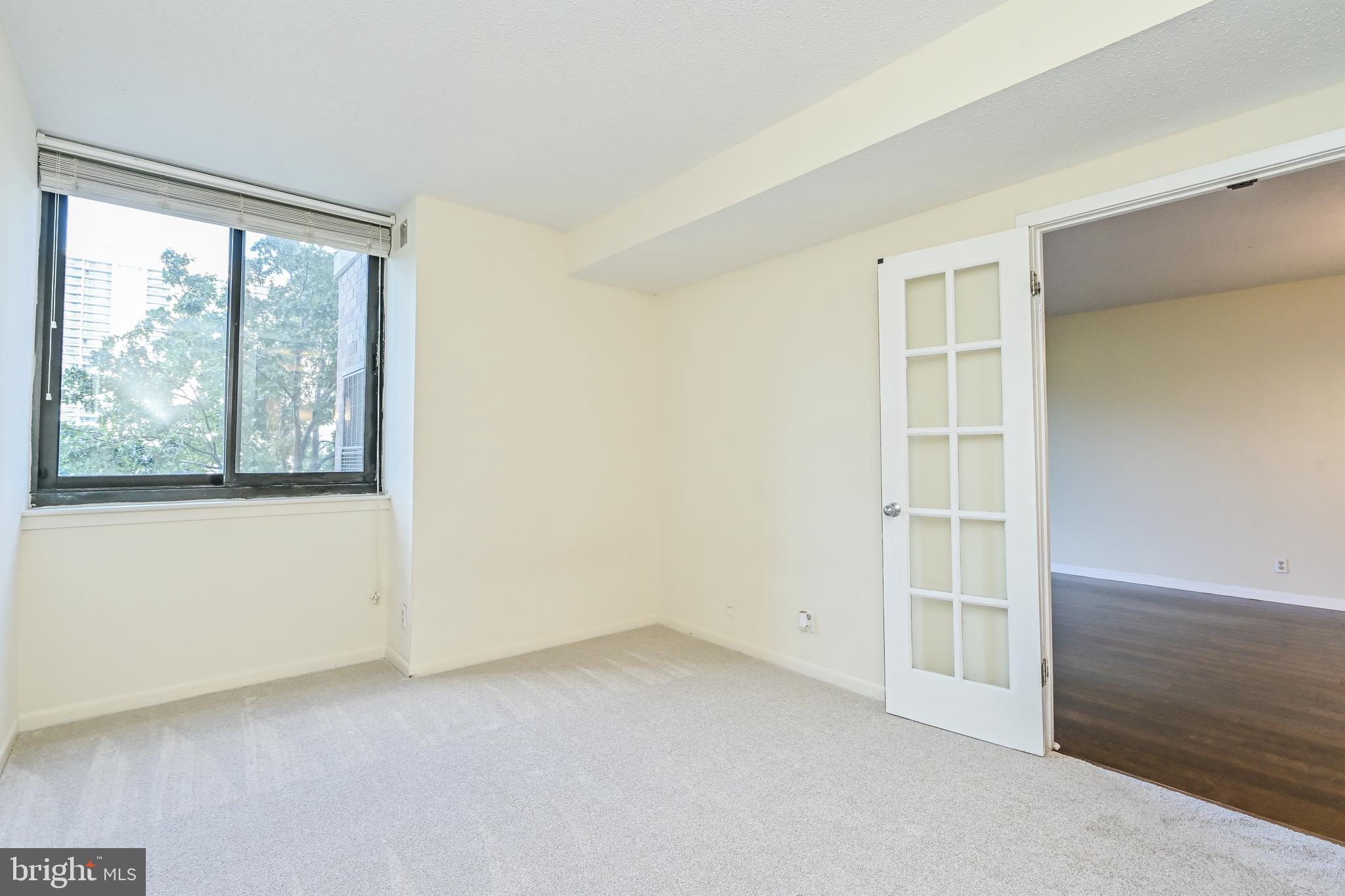 SKYLINE SQUARE CONDO - Residential