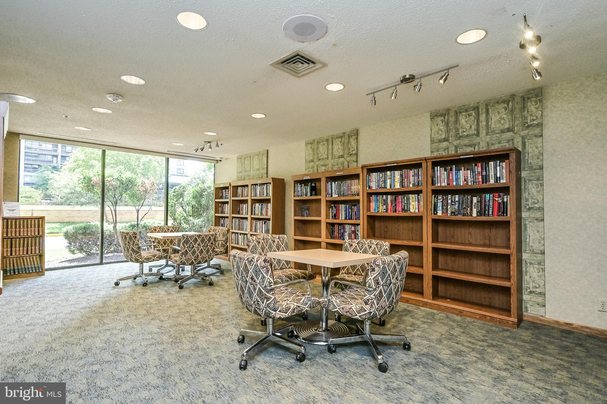 SKYLINE SQUARE CONDO - Residential