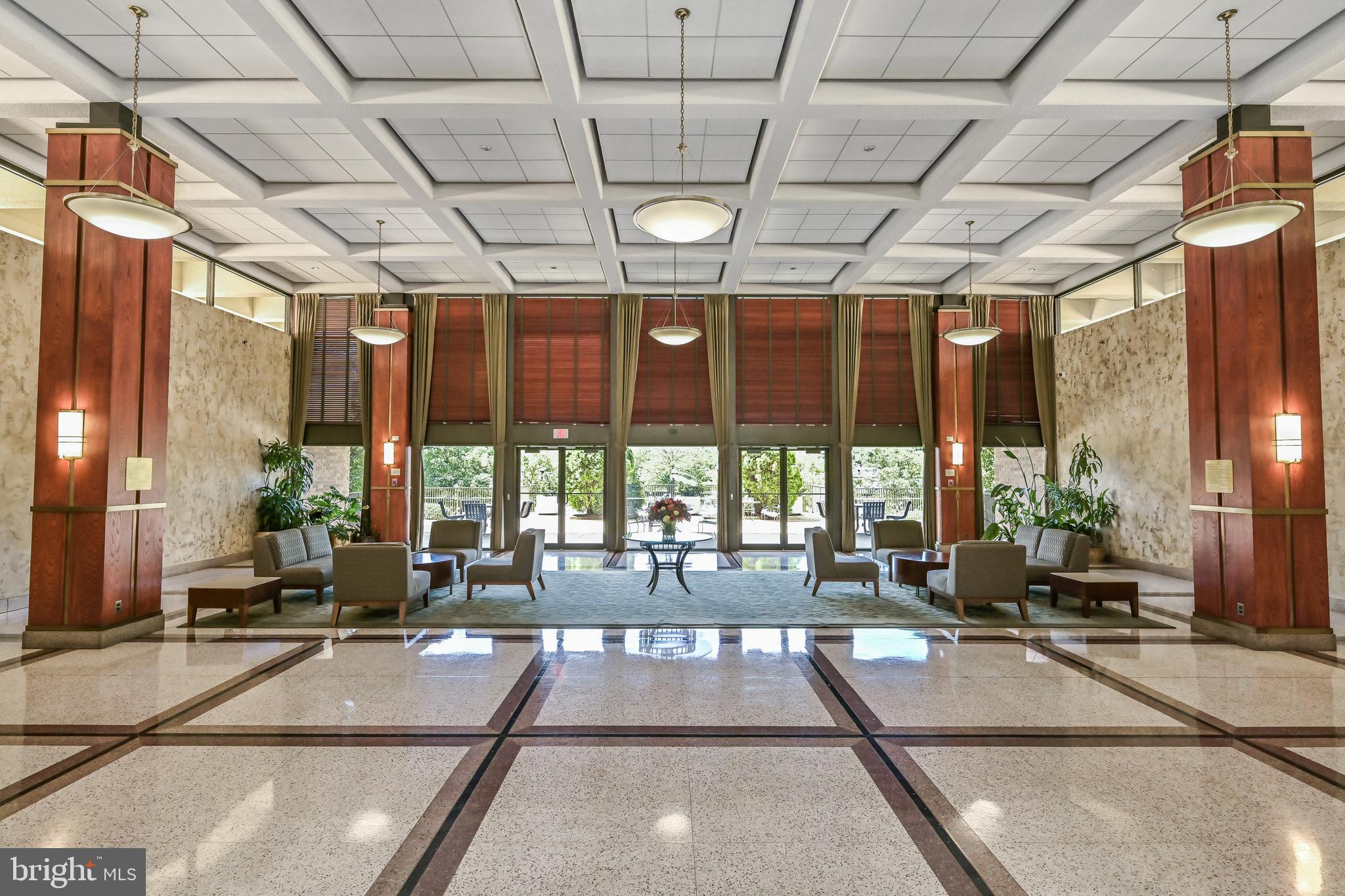 SKYLINE SQUARE CONDO - Residential