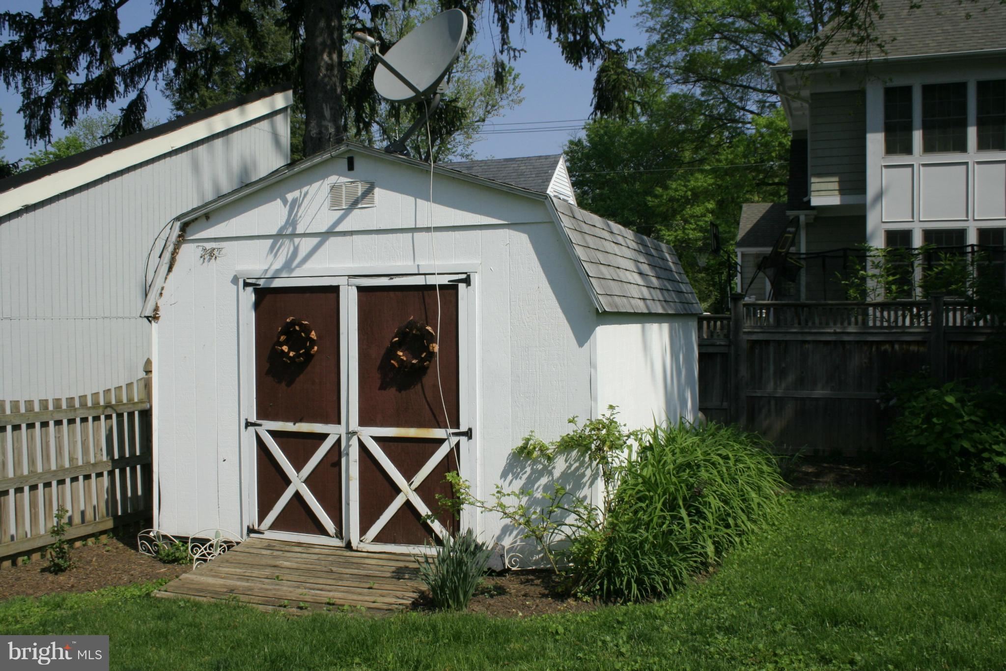 ALTA VISTA - Residential Lease