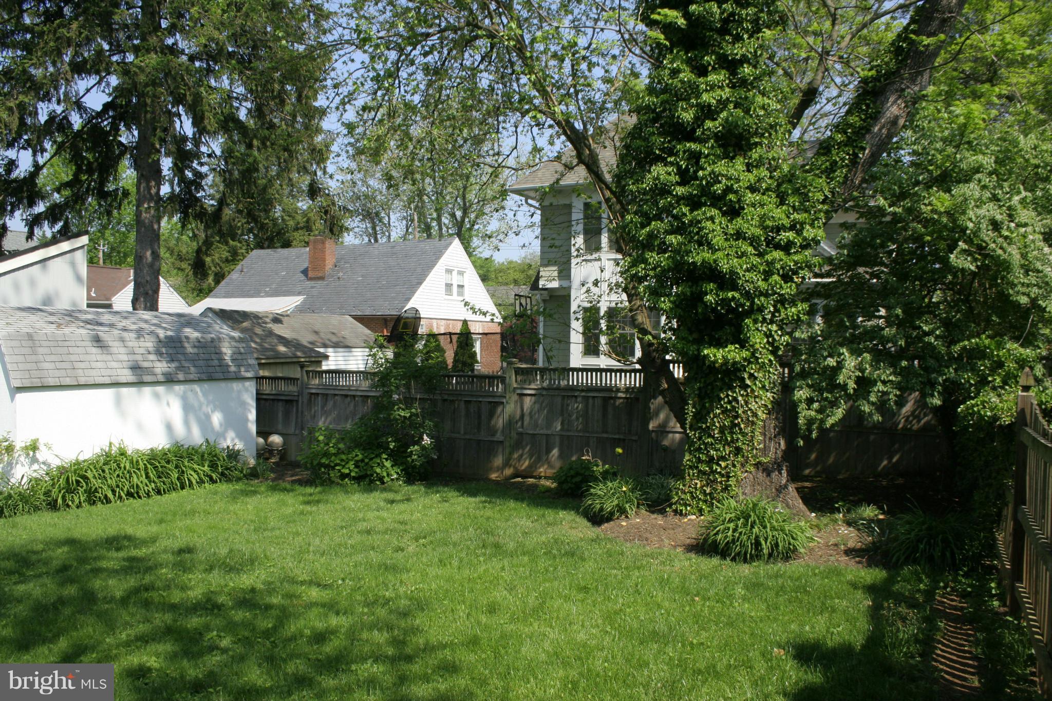 ALTA VISTA - Residential Lease