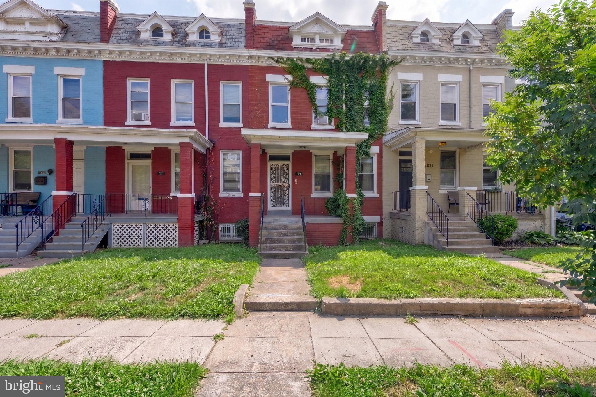612 LAMONT STREET NW