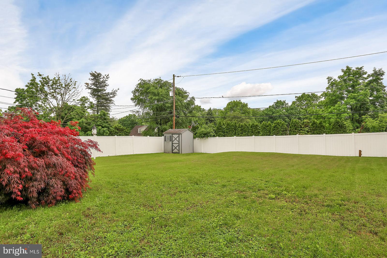LAWNTON - Residential