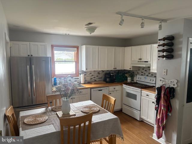 NORRIS HILLS CT - Residential