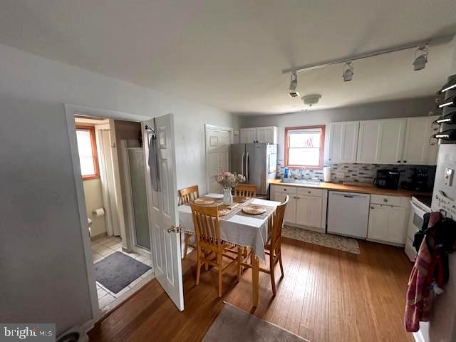 NORRIS HILLS CT - Residential