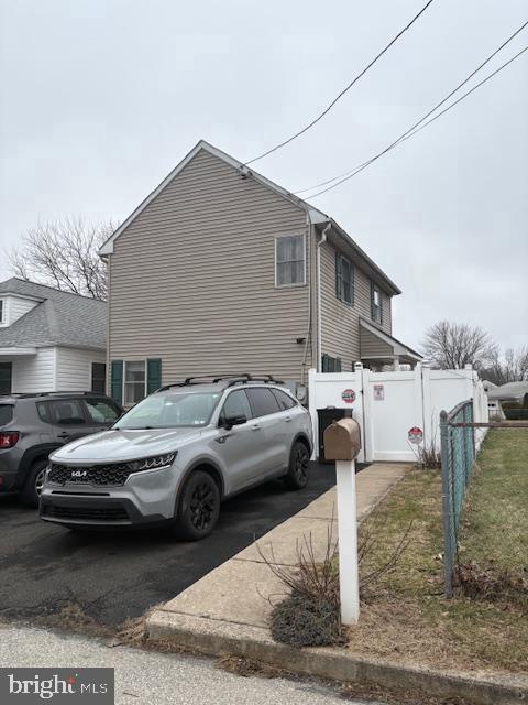 NORRIS HILLS CT - Residential