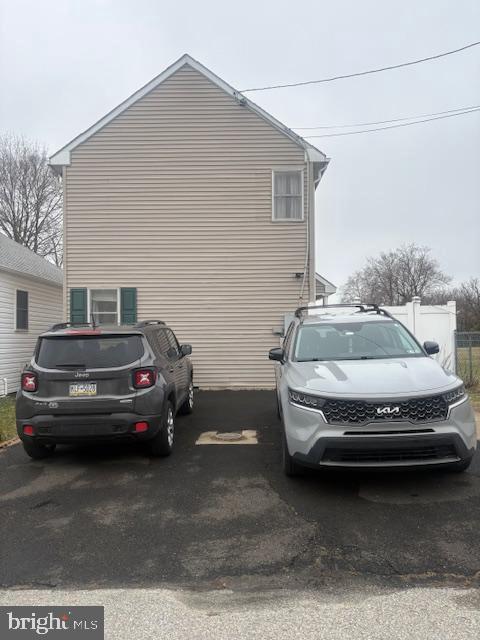 NORRIS HILLS CT - Residential