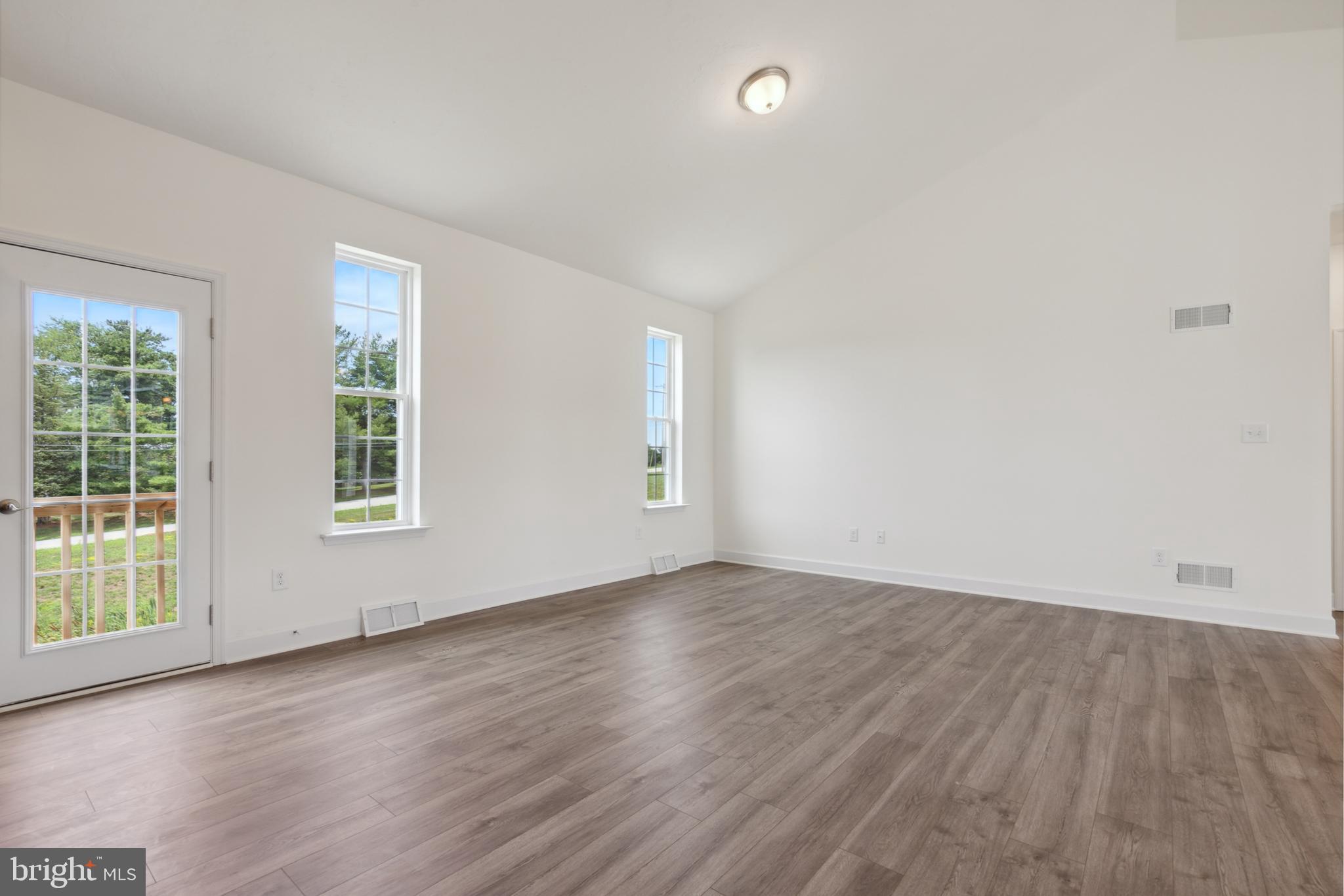 CUMBERLAND VILLAGE - Residential