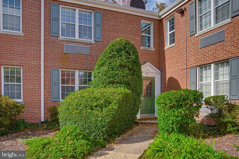18 AUBURN COURT A ALEXANDRIA VA 22305