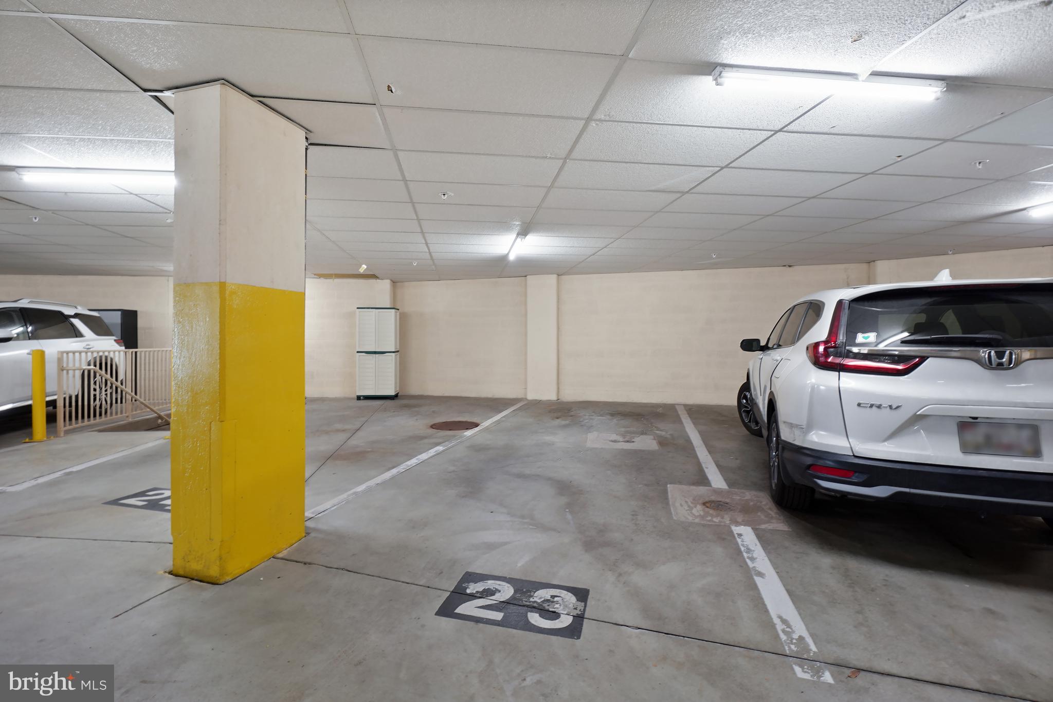 TURNBERRY COURTS AT LEIS - Residential