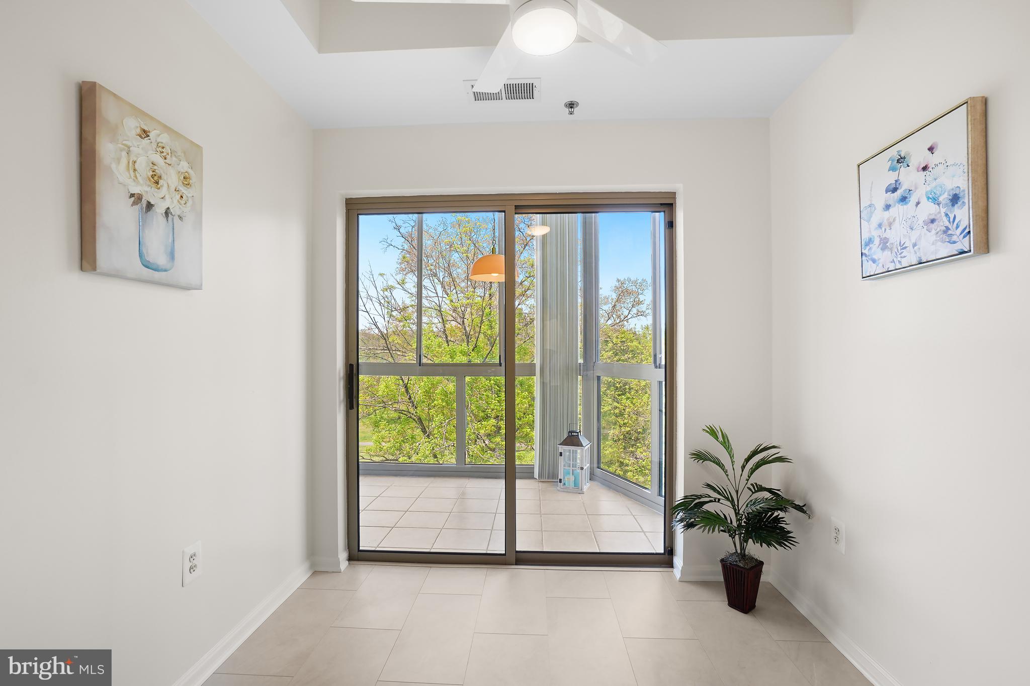 TURNBERRY COURTS AT LEIS - Residential