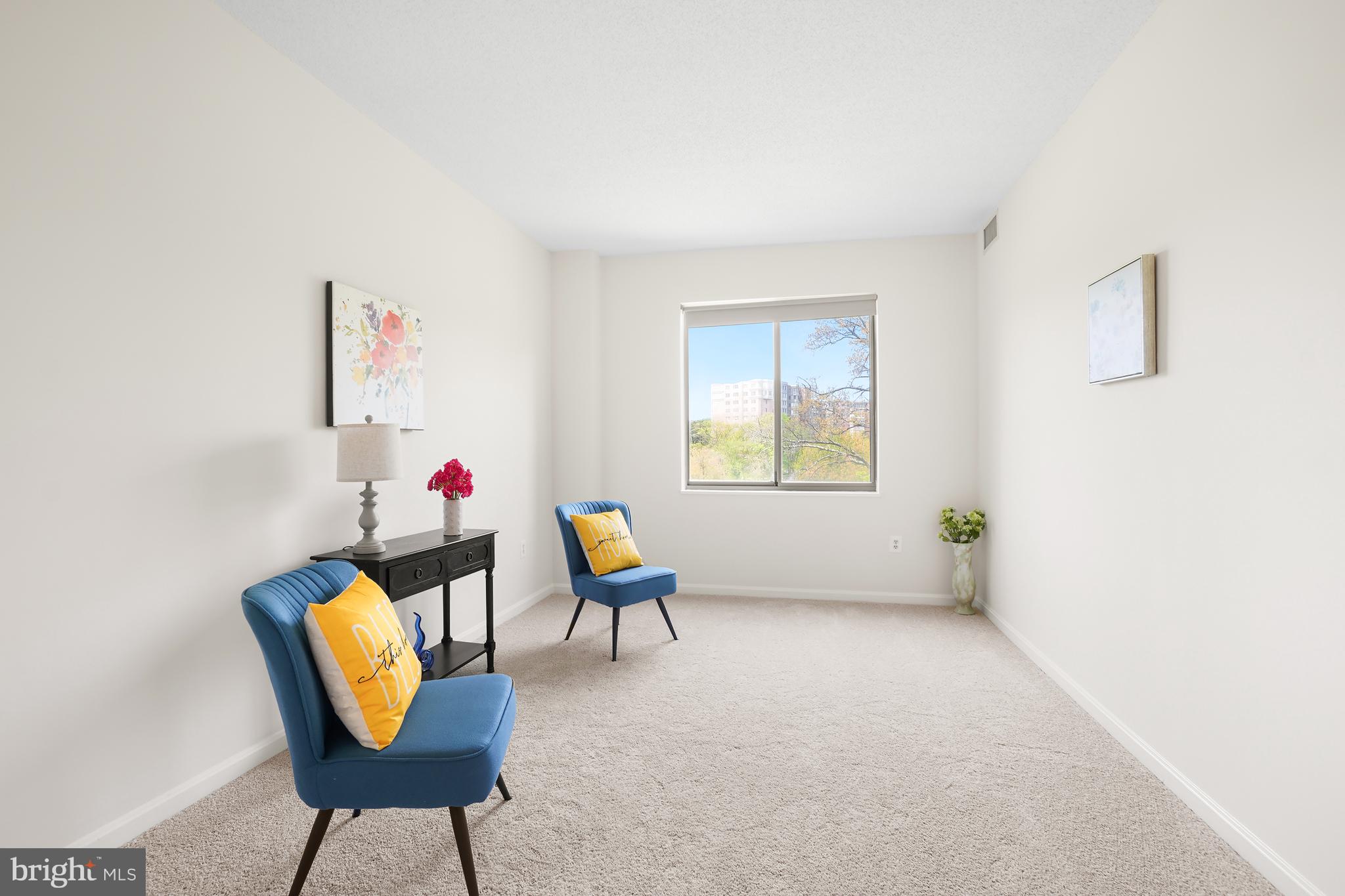 TURNBERRY COURTS AT LEIS - Residential