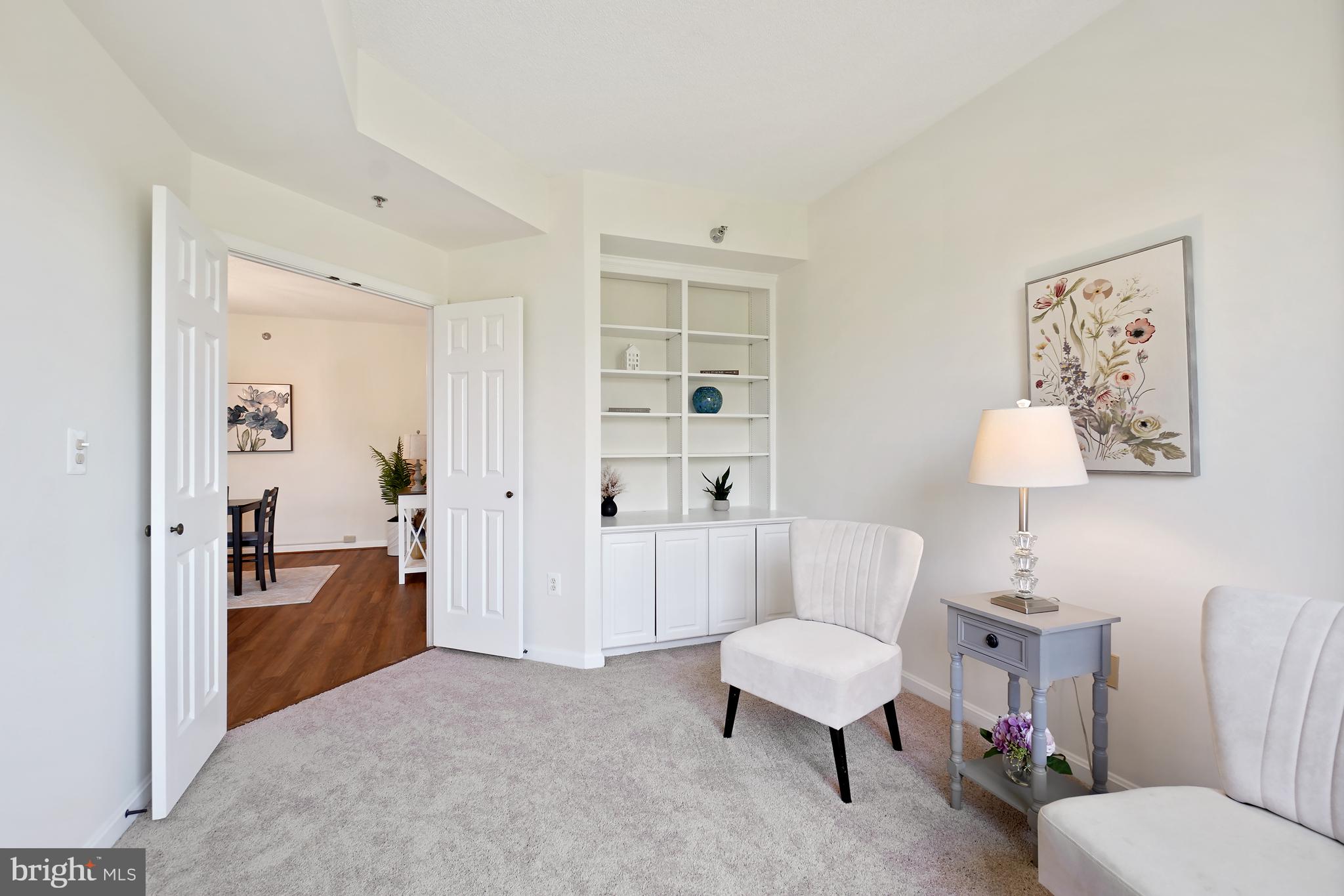 TURNBERRY COURTS AT LEIS - Residential