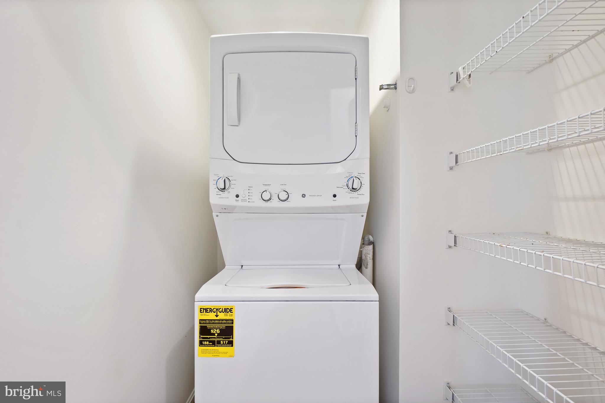 TURNBERRY COURTS AT LEIS - Residential