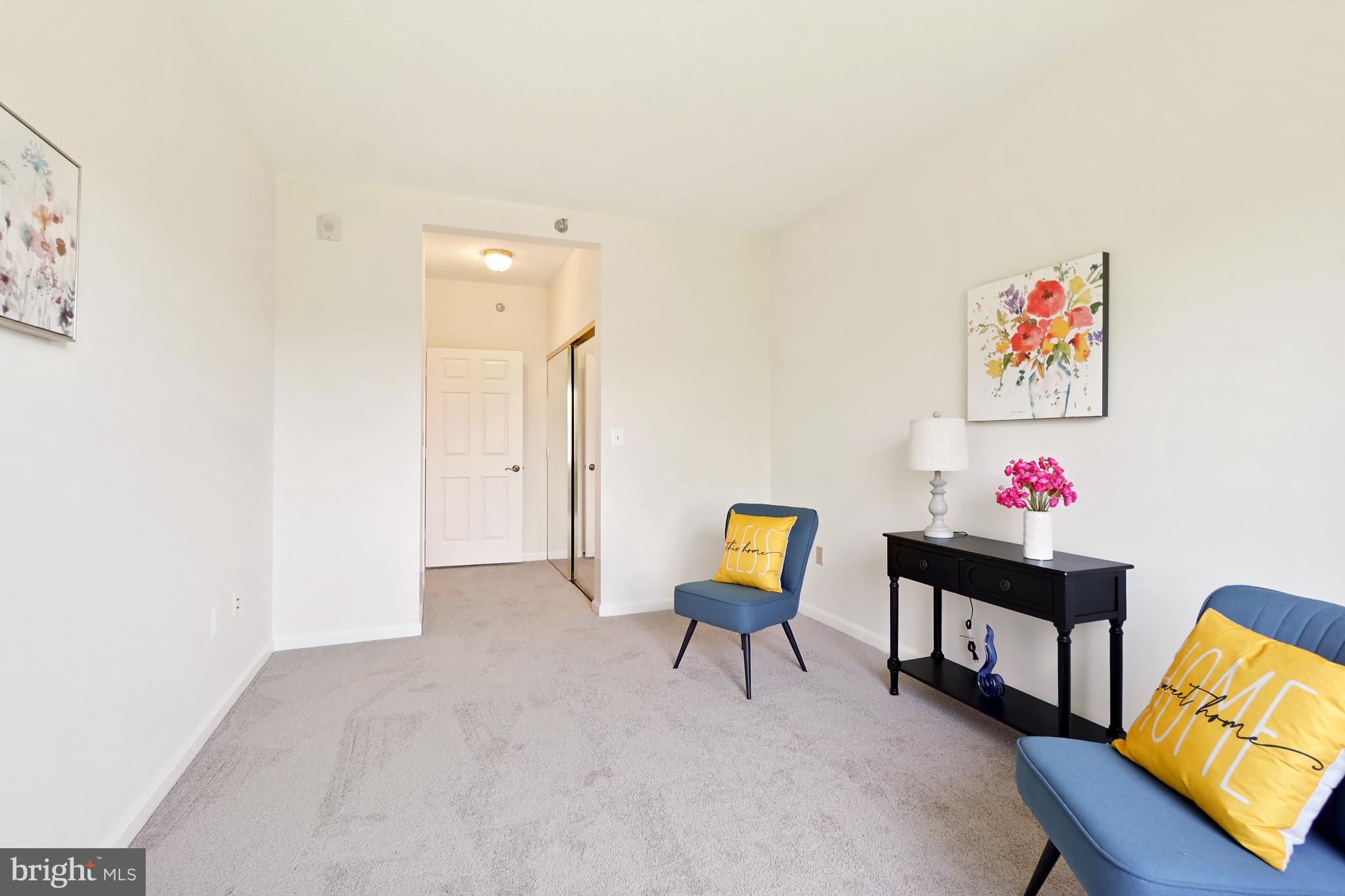 TURNBERRY COURTS AT LEIS - Residential