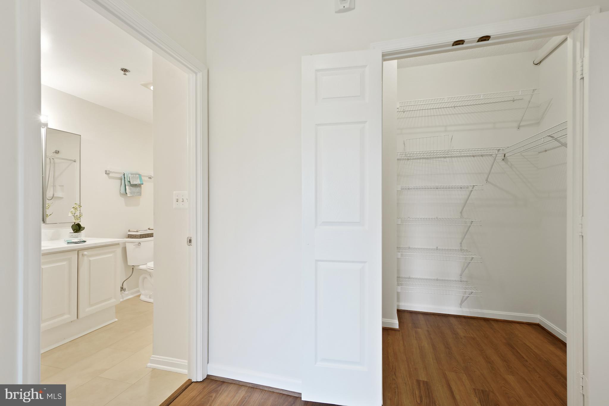 TURNBERRY COURTS AT LEIS - Residential