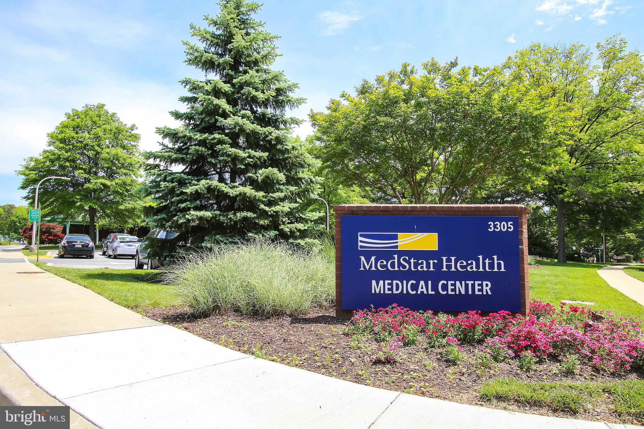 TURNBERRY COURTS AT LEIS - Residential