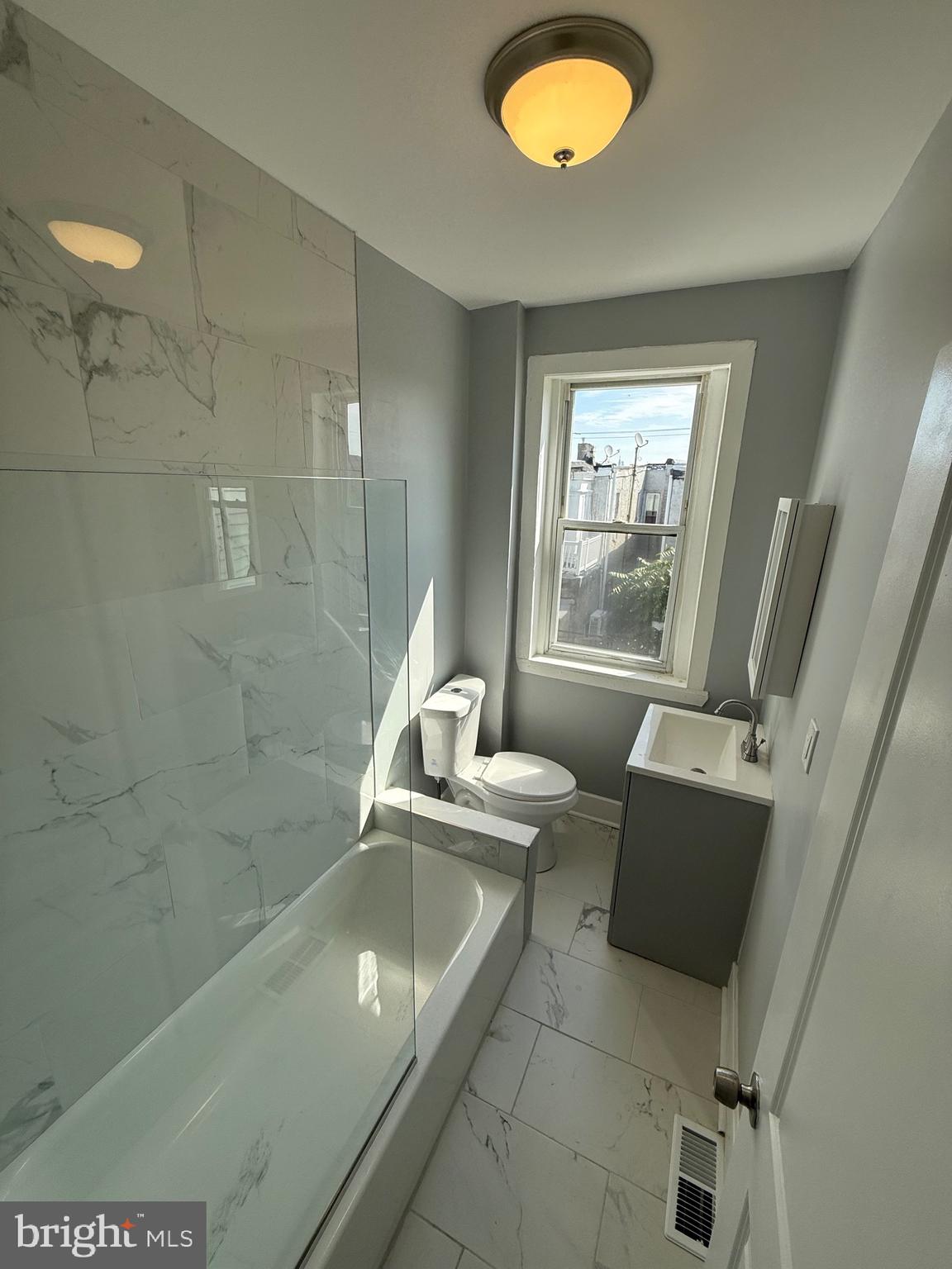 PHILADELPHIA (WEST) - Residential