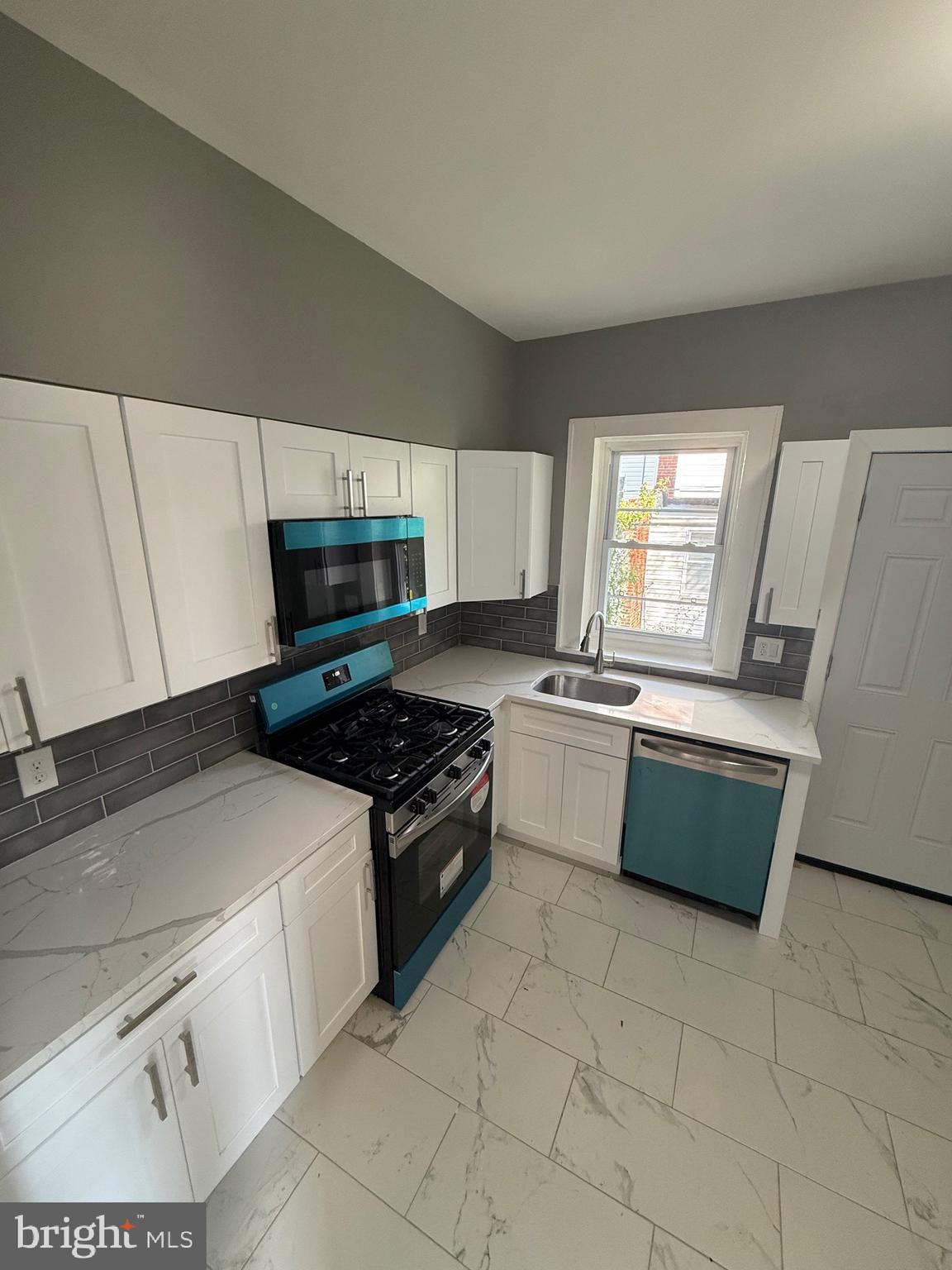 PHILADELPHIA (WEST) - Residential